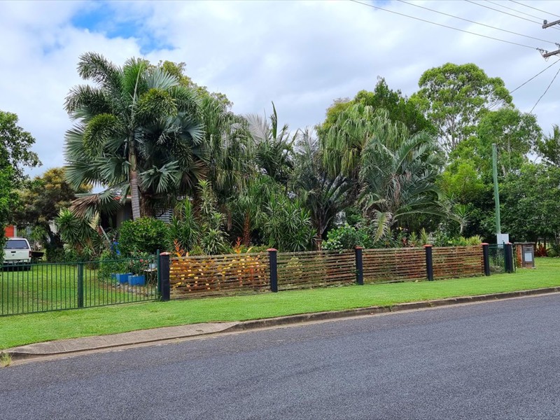 70 Boronia Drive, Poona - Thumbnail 3