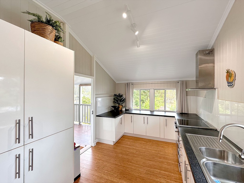 09 Livistonia Court, Poona - Thumbnail 4