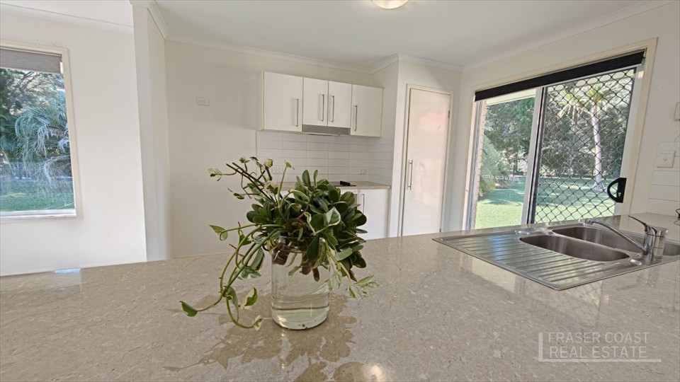 22 Livistonia Court, Poona - Thumbnail 7